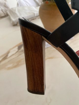 Sandalias Massimo Dutti Tacón Madera Cadena Dorada