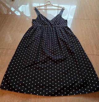 Vestido Naf Naf topos blanco y negro talla 38.