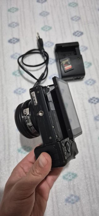 Sony A6300 Cámara + Lente 16-50mm OSS