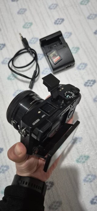 Sony A6300 Cámara + Lente 16-50mm OSS