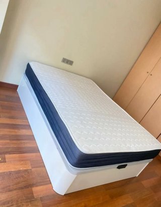 Struttura a scomparsa con materasso