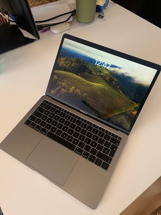 MacBook Air Retina 13” 2019 Medianoche