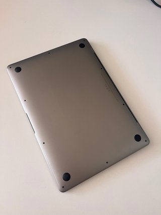 MacBook Air Retina 13” 2019 Medianoche