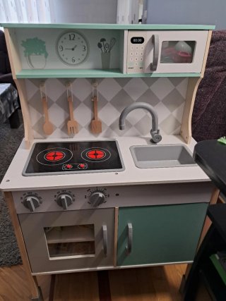 Cocina de juguete de madera