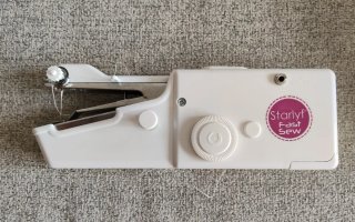 2 Mini-Macchine da Cucire con accessori