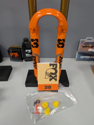 Horquilla 2026 Fox Factory 38, Float 29In, Grip X2