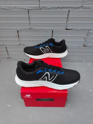 New Balance Fresh Foam X Evoz v3 Talla 42.5