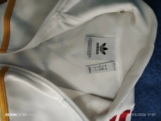 Chaqueta Adidas  blanca con líneas Tricolor