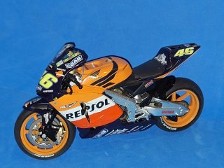 Honda RC211V 1/12 Valentino Rossi