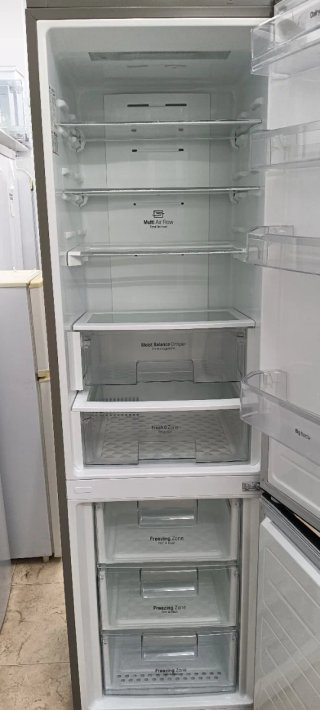 NEVERA COMBI L. G NO FROST ENERGÍA A+++
