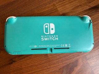 Nintendo Switch Lite para piezas NO FUNCIONA