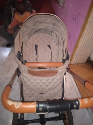 Carrito de bebé con capazo y silla