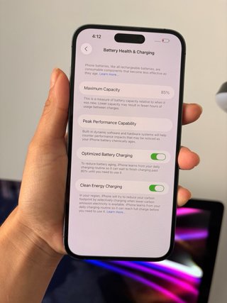 iPhone 14 Pro Max Morado