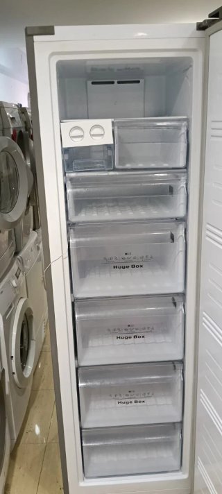 Congelador no Frost energía A++vertical plateado