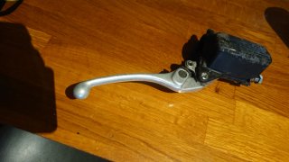 Honda CBR 600 F4 Bomba Freno Completa