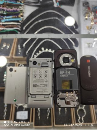 2 Móviles Sony Ericsson y Nokia Colección