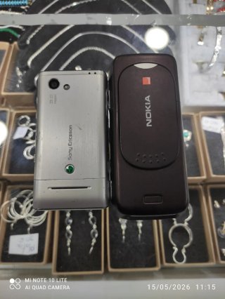 2 Móviles Sony Ericsson y Nokia Colección