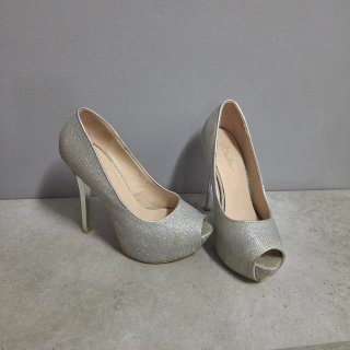 Zapatos de tacón plateados Kissleis talla 36