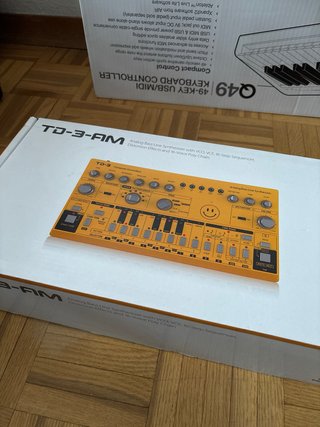 Behringer TD-3-AM Sintetizador analógico de bajo