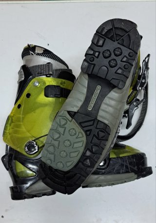 Botas de esquí travesía y freeride LOWA