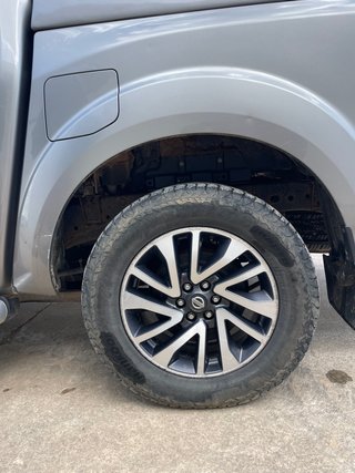 Nissan Navara Doble Cabina Pick Up
