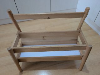 Expositor libros infantil IKEA FLISAT madera