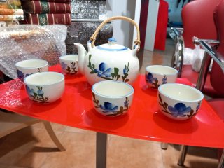 Tetera de porcelana con 6 vasos