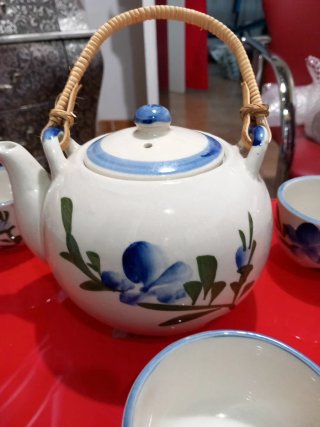 Tetera de porcelana con 6 vasos
