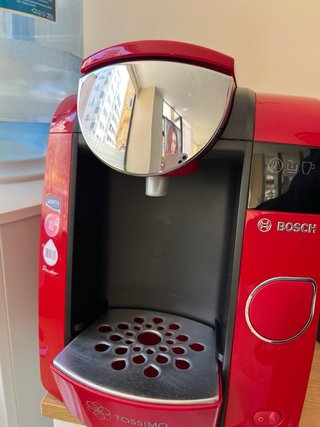 Cafetera Bosch Tassimo Roja