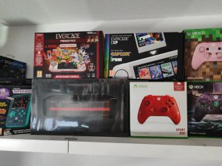 Evercade (casi) full set + Hardware