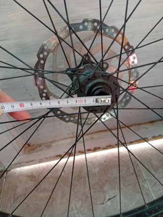 Rueda Solo precio de LLanta con disco,buje de 110m