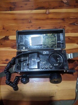 Teléfono de campaña militar TAP-67