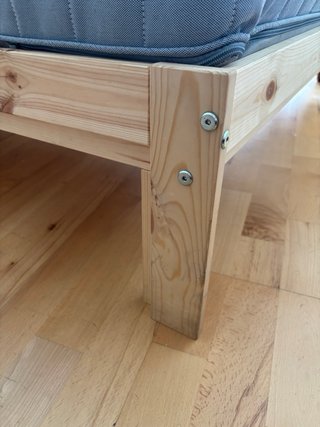 Cama doble con colchón