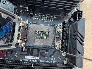 Placa Base ASUS ROG STRIX B760-I #747LBJ