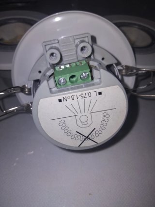 3 focos LED empotrables 4.5W bajo consumo