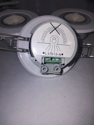 3 focos LED empotrables 4.5W bajo consumo