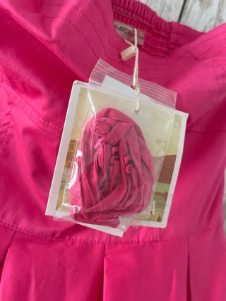 Vestido rosa con lazo