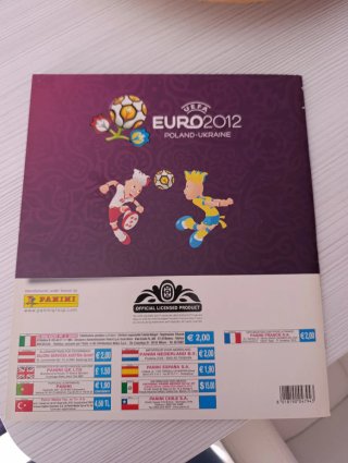Álbum EURO 2012 Oficial Panini completo.