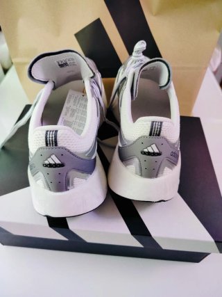 Deportivas Adidas Hombre Blancas y Plata talla 42