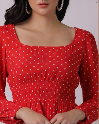 Vestido rojo de lunares
