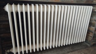 Radiador antiguo hierro tubular vintage
