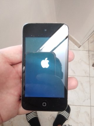iPod 8gb iPod 2 GB.