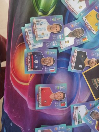 Cromos Mundial 2022: Messi y CR7