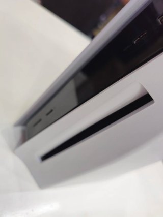 Playstation 5 825 GB + Mando Oficial