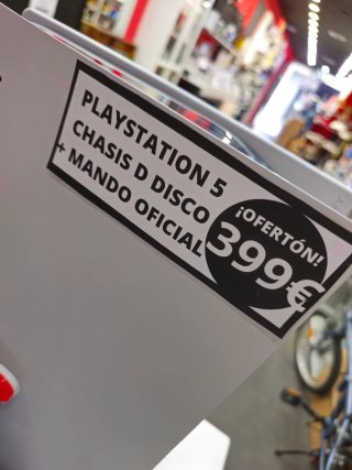 Playstation 5 825 GB + Mando Oficial