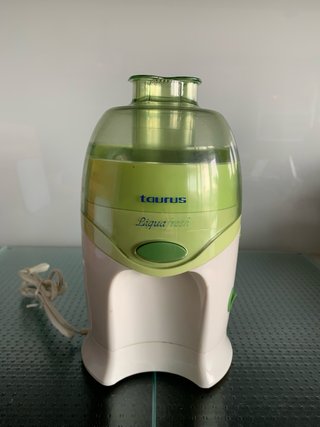 Licuadora Taurus Liquafresh Verde