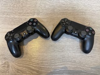 Consola PS4 Slim + 7 Videojuegos