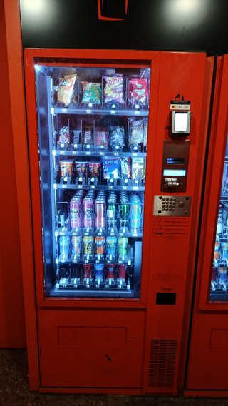 Vending 24h zona más transitada en Burjassot
