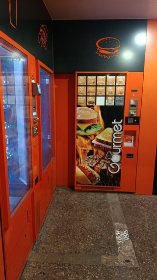 Vending 24h zona más transitada en Burjassot