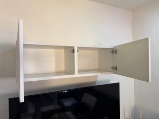 Mueble de salón blanco